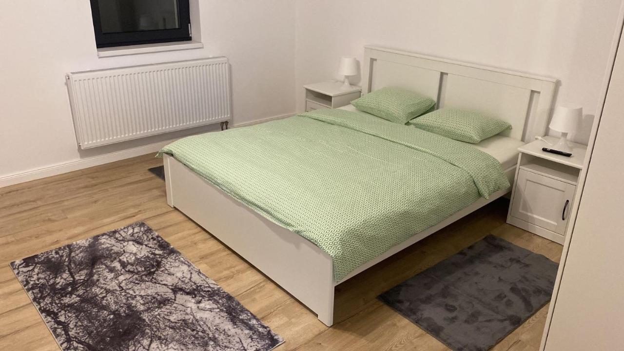 Center House Apartment