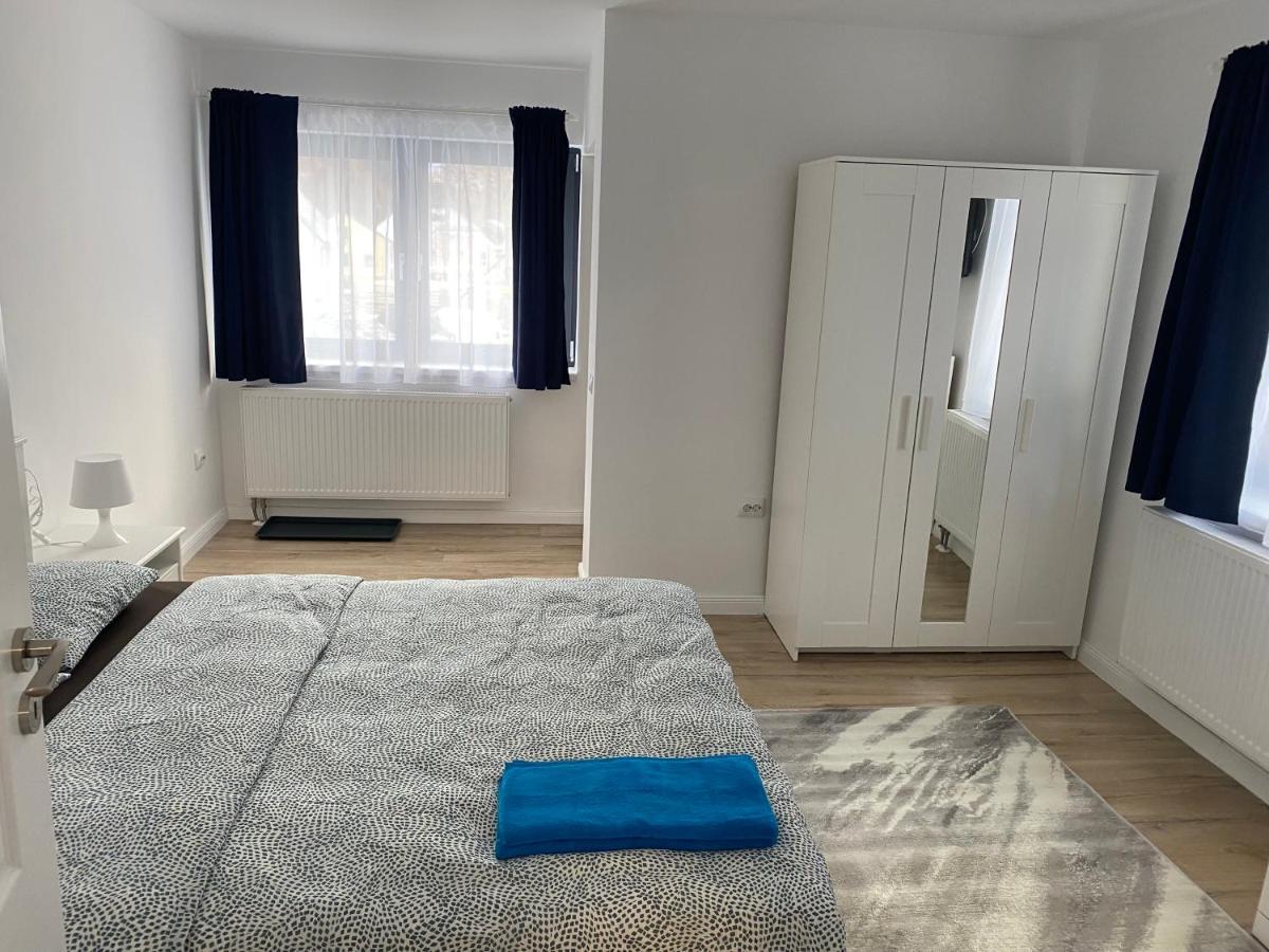 Apartment Center House *